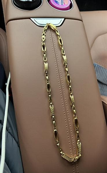 Бижутерия: Versace,Temiz gumusdu,124 qramdi.elave qizil suyuna salinib 120 azn — 2