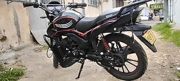 arenda maped: Yufan Sport motosiklet - Rəng: Qara, qırmızı və ağ qrafik aksentlər - — 2