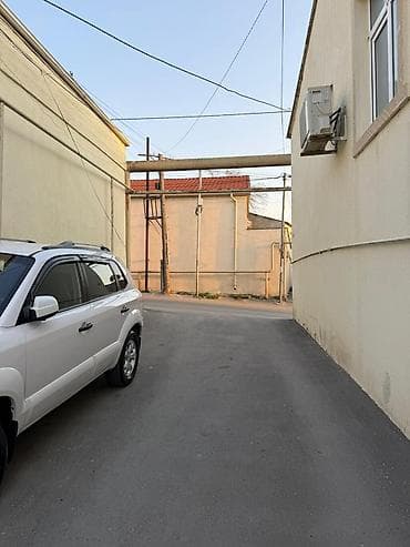 yasamal heyet evi: Əmircan qəs. 4 otaqlı, 95 kv. m — 2