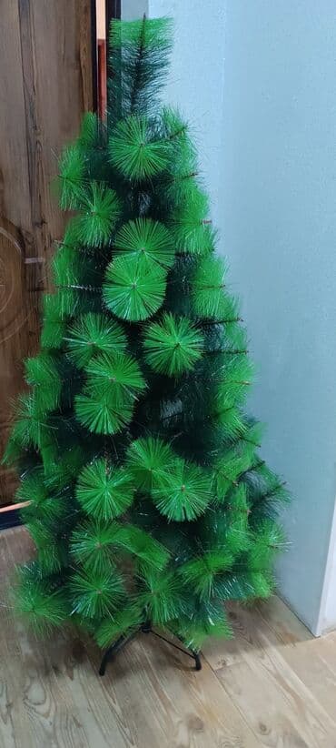 Məhsul: Süni Şam Ağacı - Boyu: 1,60 m (şəkildə göstərilib) -