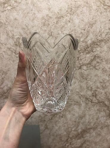 Картины и портреты: Одна ваза, Хрусталь — 1