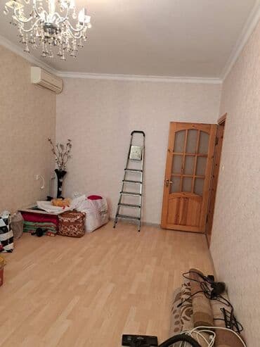 qaraçuxur evler: Bakı, Qaraçuxur qəs., 2 otaqlı, Köhnə tikili, 60 kv. m — 1