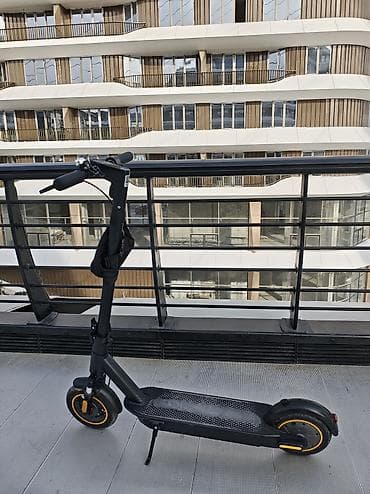 elektirikli samokatlar: İşlənmiş Elektrik samokat 10", 351 - 500 Vt, 26 - 35 km/s, Ünvandan götürmə — 2