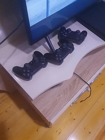 PlayStation 4 Slim oyun konsolu dəsti - Model: PS4 Slim (Sony lalafo.az -da PlayStation 4 Slim oyun konsolu dəsti - Model: PS4 Slim (Sony