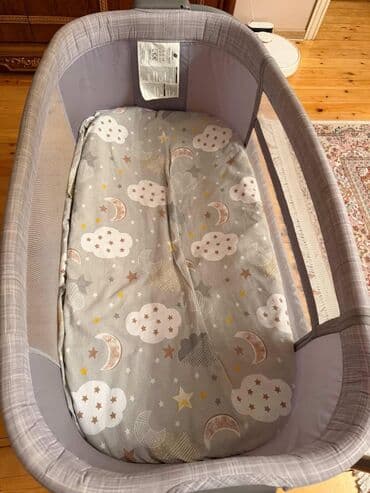 Beşiklər: Oğlan və qız üçün, Dördbucaq, Beşik, Dəstsiz, Matras ilə, Yellənmə mexanizm ilə — 2