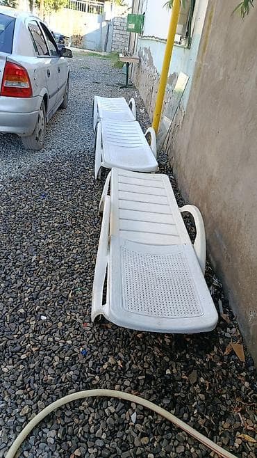 Açıq hava üçün plastik şezlonqlar - Rəng: ağ - Material: hava — 1