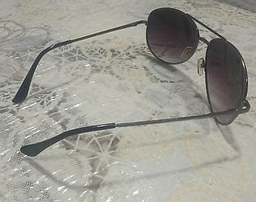 qəlyan tutunu: Gün eynəyi, Ray-Ban, Yeni — 2