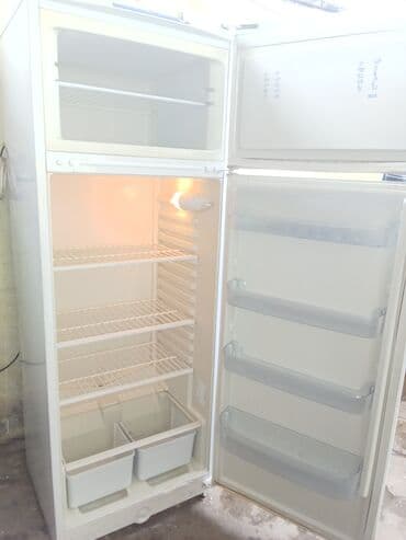 rokos soyuducu: Indesit iki qapılı soyuducu yaxşı soyudur işləyir çürüyü yoxdur — 2