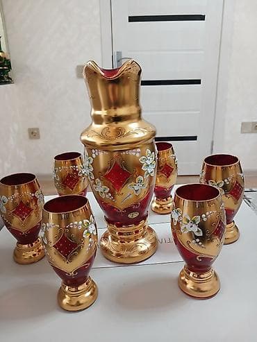 Qədəhlər, rəng - Qızılı, Şüşə, Çexiya