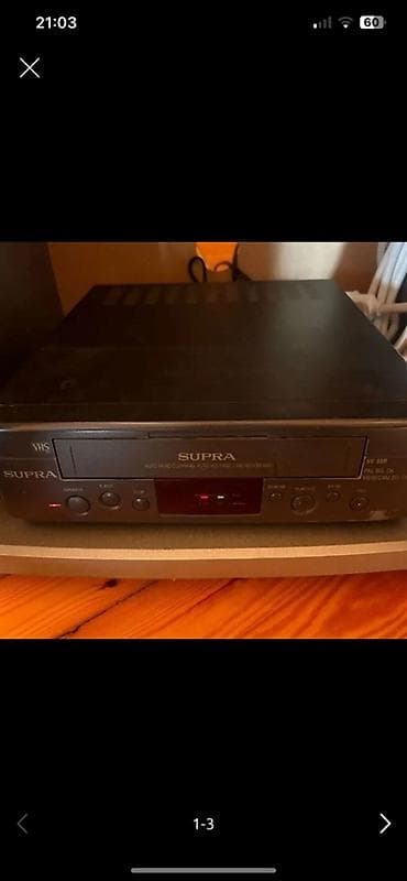 SUPRA VHS videomaqnitofon - Model: SUPRA SV-95R (ön panel üzərində