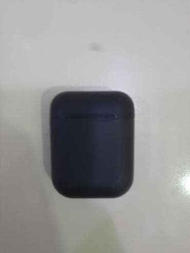 Apple airpods az islenib prablemsizdir endirim olacaq