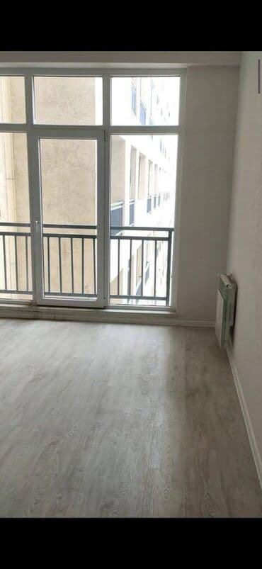 arenda pub restoran: 3otaq 95kv.m sahəsi olan mənzil kirayə verilir.Mənzildə kombi istilik — 1