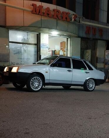 korobkalar vaz: Model: VAZ 21099 (Lada Samara), 4 idyal masin isdyener narhat ede — 2