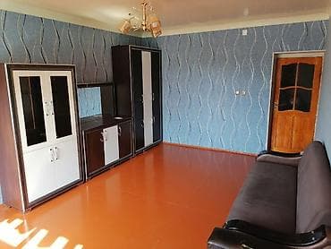 3 otaqlı mənzil — təsvir - Geniş, işıqlı otaqlar: qonaq otağında