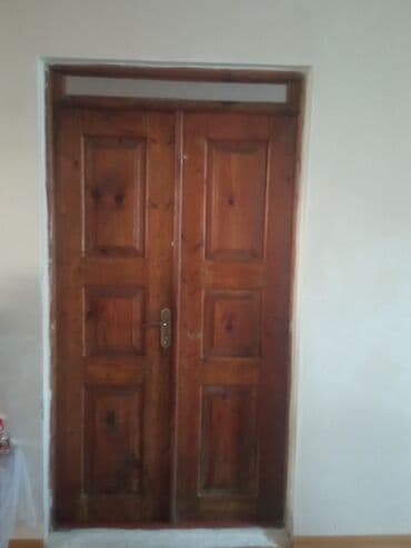 Məişət kimyəvi maddələri: İkili taxta qapılar – klassik dizayn - Material: tam ağac (təbii ağac — 2