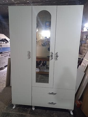 balaca skaflar: 3 qapılı, Güzgülü, Ağ, Açılan, Düz dolab — 1