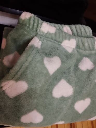 Təzə, Türkiyədən alinib, dəyərindən aşaği satilir razmer XL
Sumqayit — 9