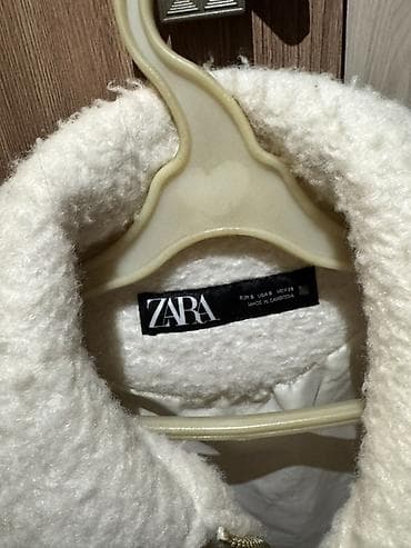 kolej jaket: ZARA qadın qısa jaket Razmer s di ama s-m-l gedir overzize modeldir — 2