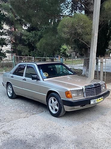 sənəd cantası: Mercedes-Benz 190: 2 l | 1991 il Universal — 2