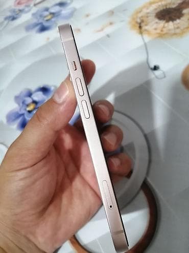 epson eb s18: IPhone 13, Çəhrayı — 3