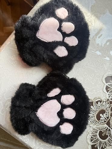 Digər idman və istirahət malları: Məhsul: Pişik pəncəsi dizaynlı yumşaq əlqoruyucu/əl istilədici — 1