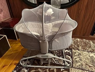 Oğlan və qız üçün, Dördbucaq, Beşik, Dəstsiz, Matras ilə, Yellənmə mexanizm ilə