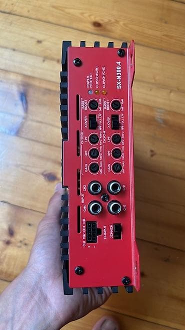 elekt: SOUNDMAX SX-N300.4 – 12V avtomobil gücləndiricisi Xüsusiyyətlər: - — 4