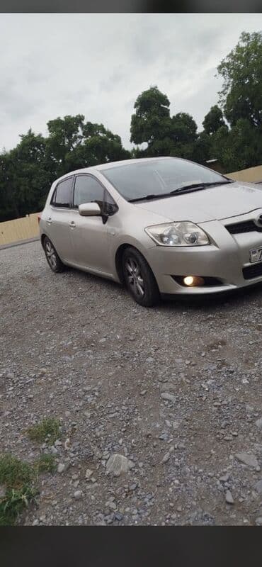 maşın al: Toyota Auris: 1.4 l | 2010 il Hetçbek — 2
