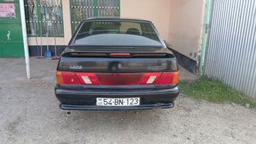 traktor te 25: LADA Samara sedan – qara rəngdə, 4 qapılı, arxa spoylerli. - Kuzov — 2