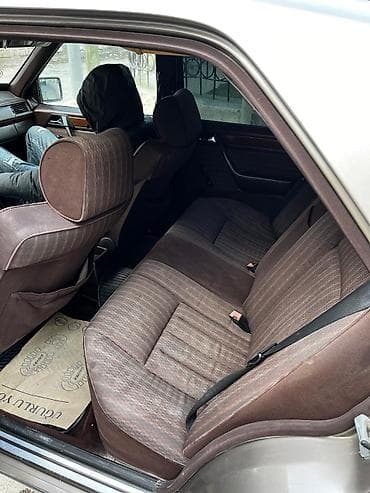 Aksesuarlar və tüninq: Mercedes-Benz E 200: 2 l | 1990 il Sedan — 9