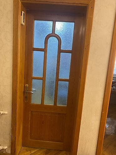 Şam Ağacından olan daxili qapı – şüşəli dizayn - Material: təbii ağac — 2