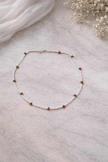 ag gumus: Şüşə boncuktan hazırlanmış zərgərlik seti - Boyunbağı: Xırda ağ — 1