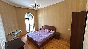 Дома: 187 м², 7 комнат — 5