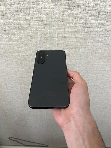 samsung 9192: Samsung Galaxy S23, цвет - Черный, Беспроводная зарядка — 1