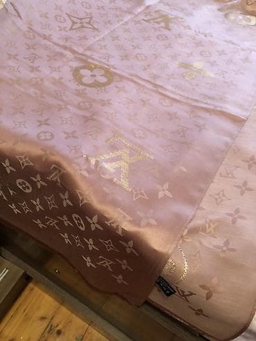 Hicab: Məhsul Hezi Aslanov metrosu yaxınlığında, 245‑ci məktəbin qarşısında — 4