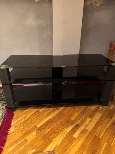 şüşə təmizləyən: İşlənmiş, Düz TV altlığı, Polkalı, Şüşəli — 1