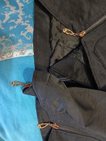 bas: Yaylıq və uşaq pencəyi təzə kimidir.1,2 dəfə geyinilib.O birilər də az — 1