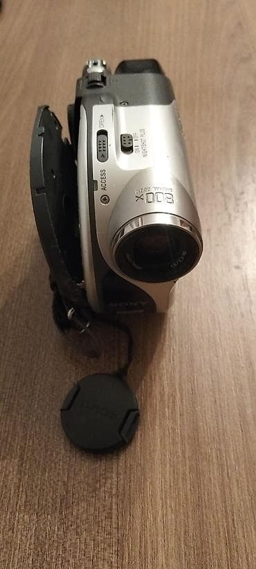 reqemsal kamera: Sony Handycam rəqəmsal videokamera adapteri yoxdu deyə işləyib — 2