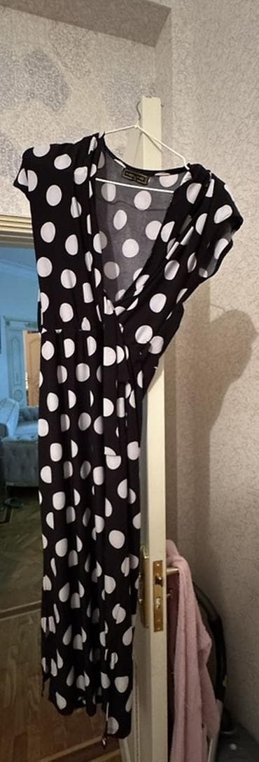 Cinslər: Don əla vəzyətdədir cox az geynilib. 10 manat. 36 (S razmer) — 1