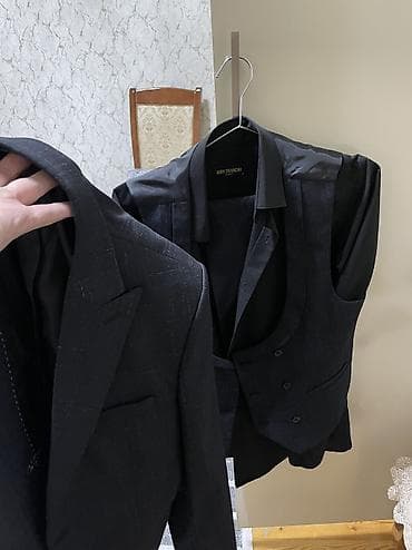 keçəl kosa: Rəngi Tünd Göydür.Ölçüsü 46 — 2