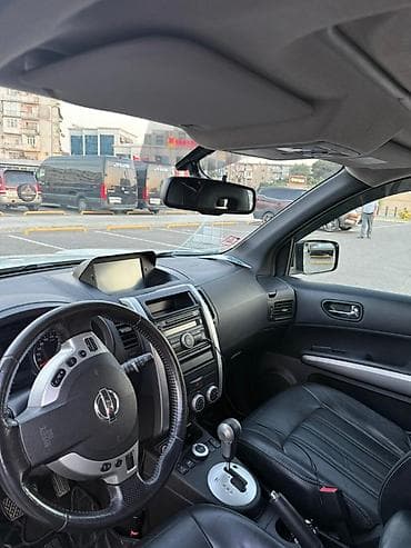 Nissan X-Trail: 2.5 l | 2011 il Krossover — 8