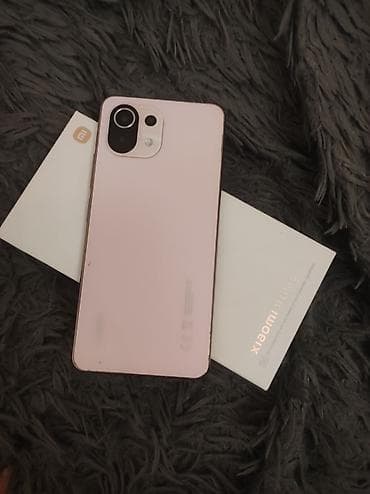 iphone 11 sekilleri: Xiaomi Mi 11 Lite — 4