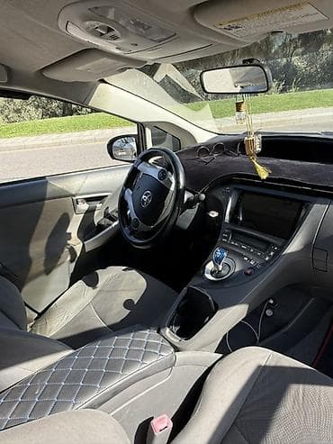 prius ön şüşə: Toyota Prius – hibrid həcmli şəhər sedanı/hatchback Texniki — 3