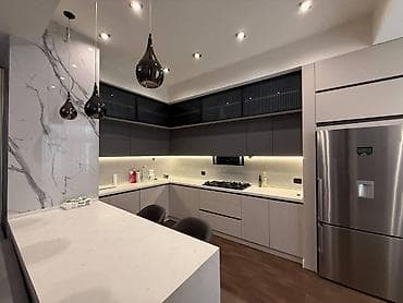 Mənzillər: İcarəyə verilir 3 otaqlı yeni tikili 120 m², Nizami m. Kateqoriya — 7