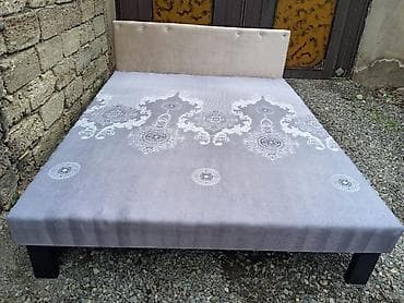 Şlanqlar: Təzə çarpayılar 1 neferlil çarpayılar 60 manat . 2 nəfərlik taxt 110 — 5