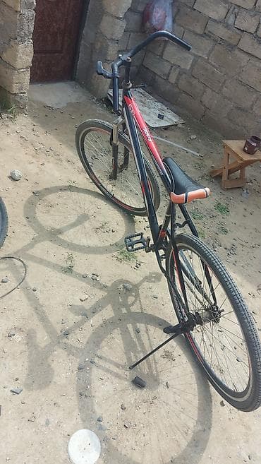 Şəhər velosipedi Giant, 28", sürətlərin sayı: 1