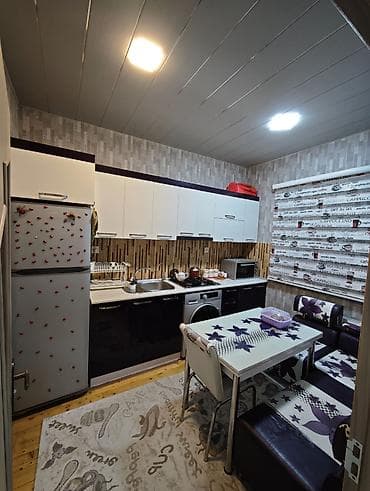 upd qesebesinde satilan evler: Sumqayıt, 60 kv. m, 3 otaqlı, Kombi, Qaz, İşıq — 5