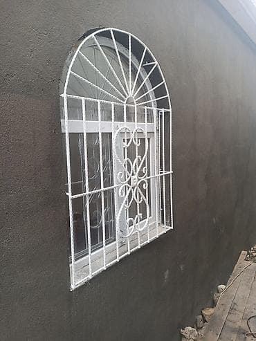 otag qapi: TV stend — 2