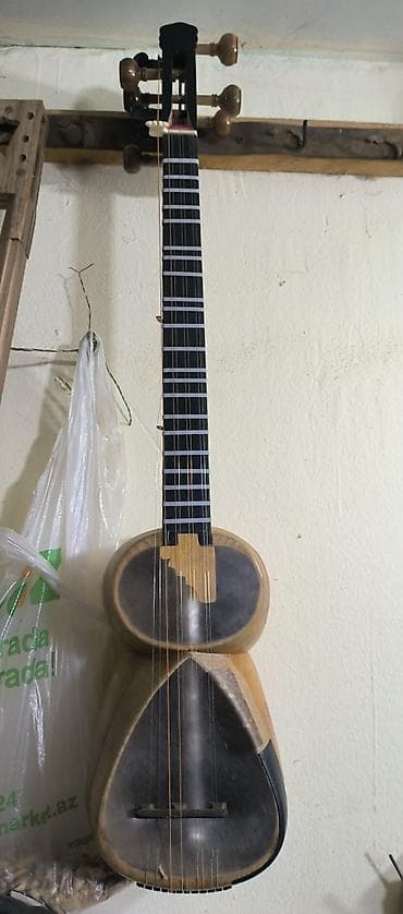 tar kaman qaval: Tar Aşağdakılardan əlavə kimə nə marağlı olsa nömrəyə zəng vursun. - — 1