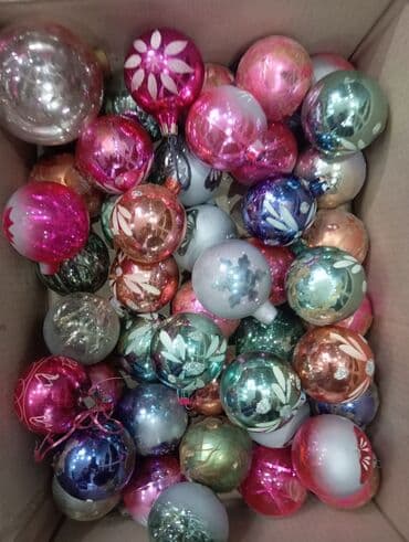 двери стеклянные: Первое фото по 4м.другие фото по 2м все игрушки стеклянные şüşə yolka — 5